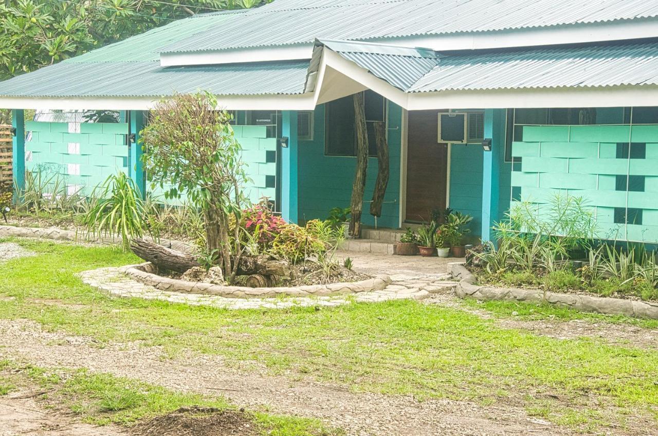House Of Tamse Laagans ' Inn Badian Exterior foto